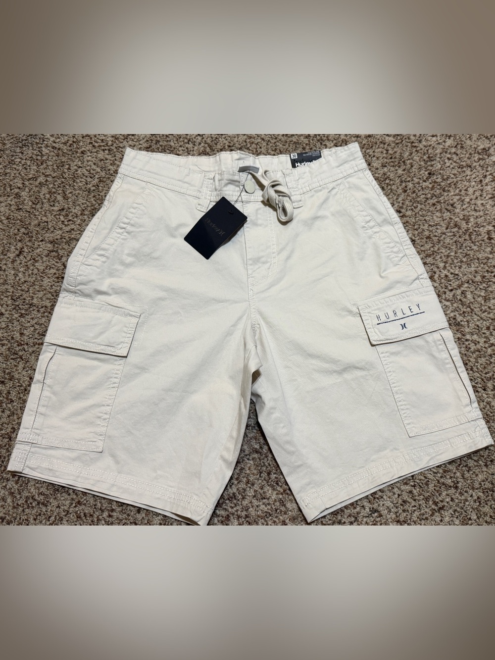 Hurley Mens Beige Cargo Shorts with Drawstring Waist Size 30 NWT